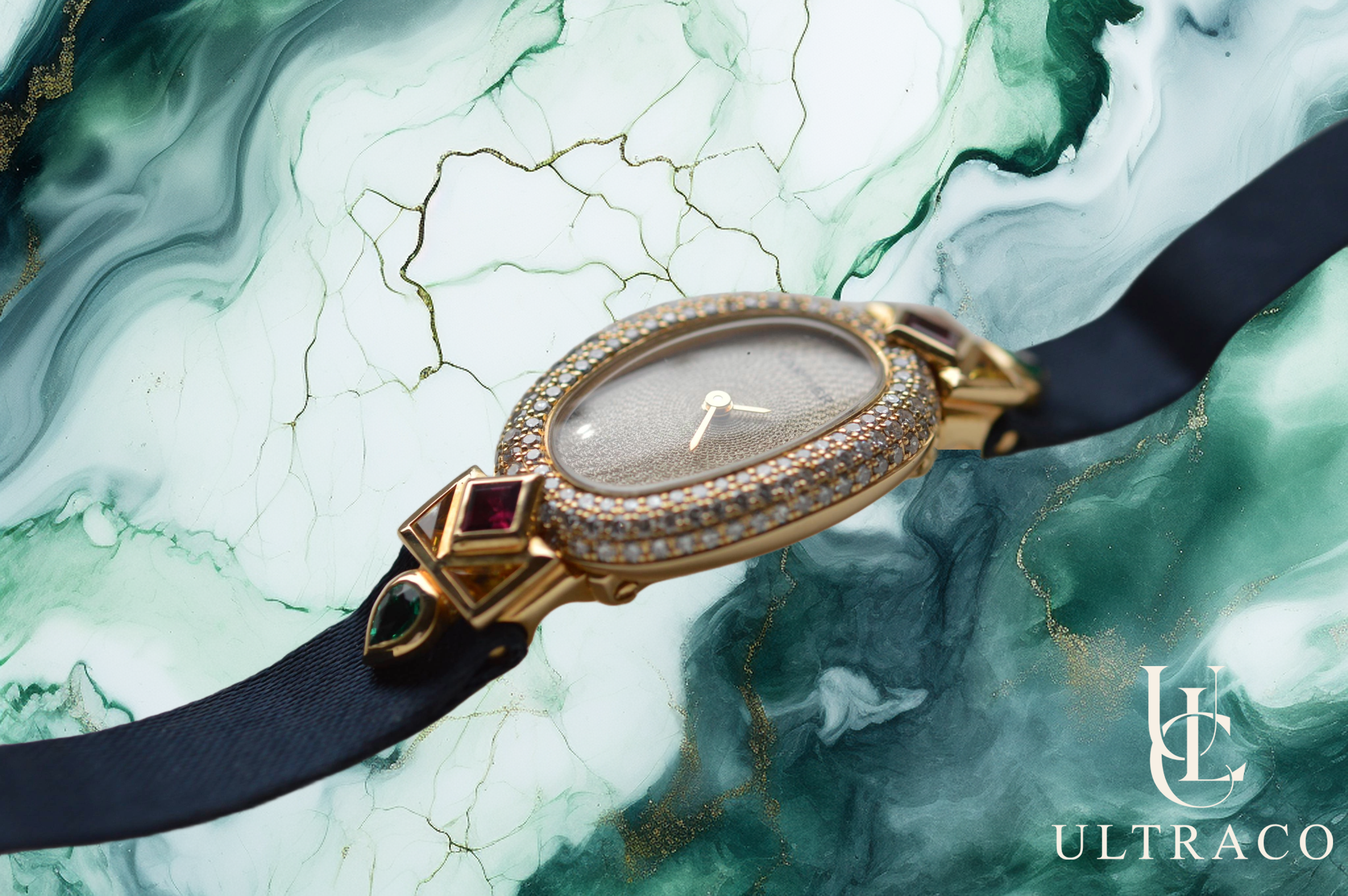 Cartier Mini Baignoire 18K Yellow Gold St Petersbourg Limited Ed.