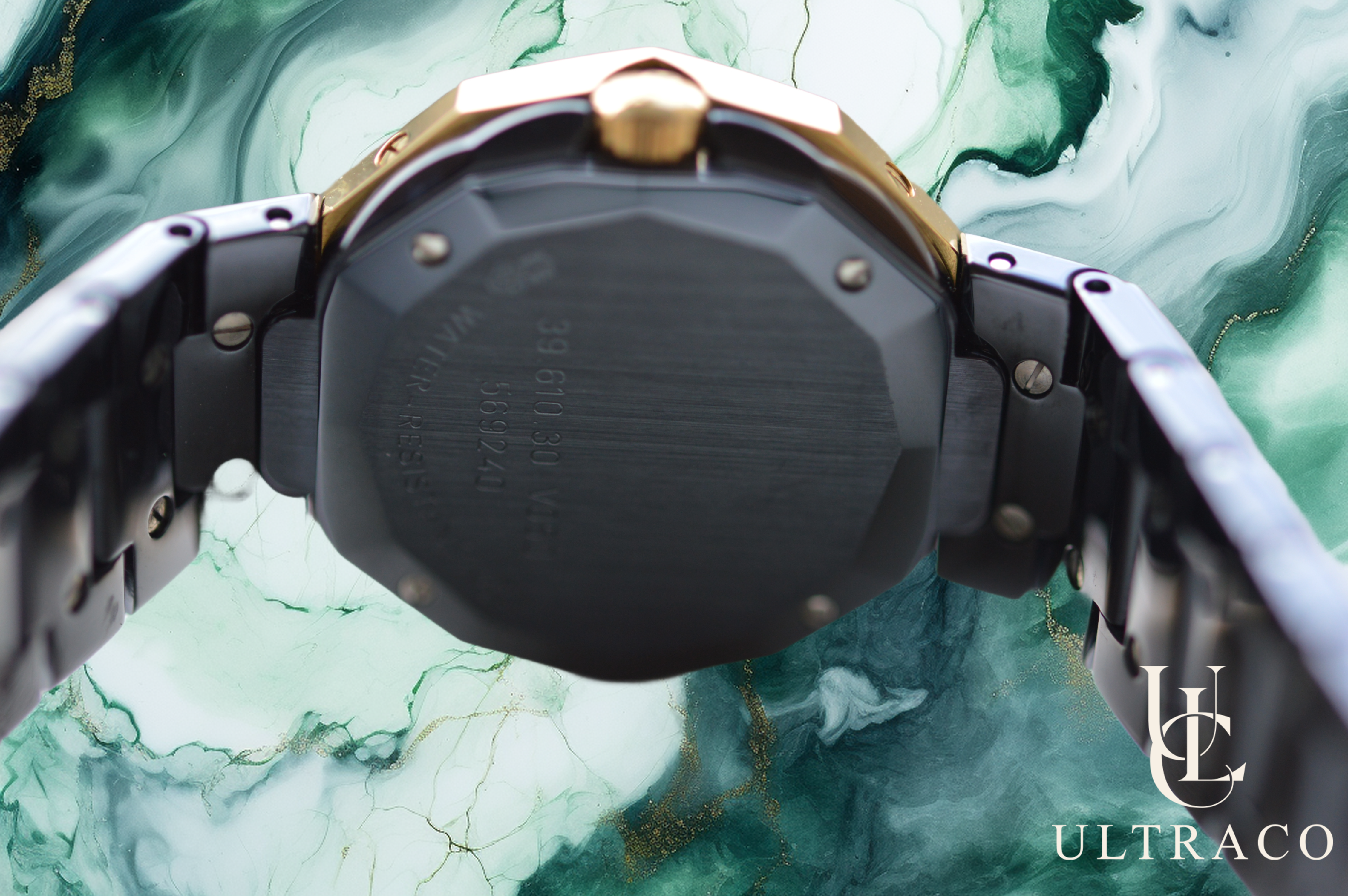 Corum Admiral's Cup GunBlue et or jaune 18 carats