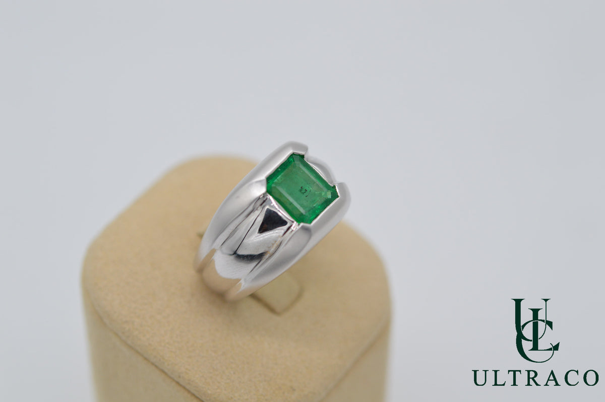 Zambian Emerald In 18K White Gold Ring