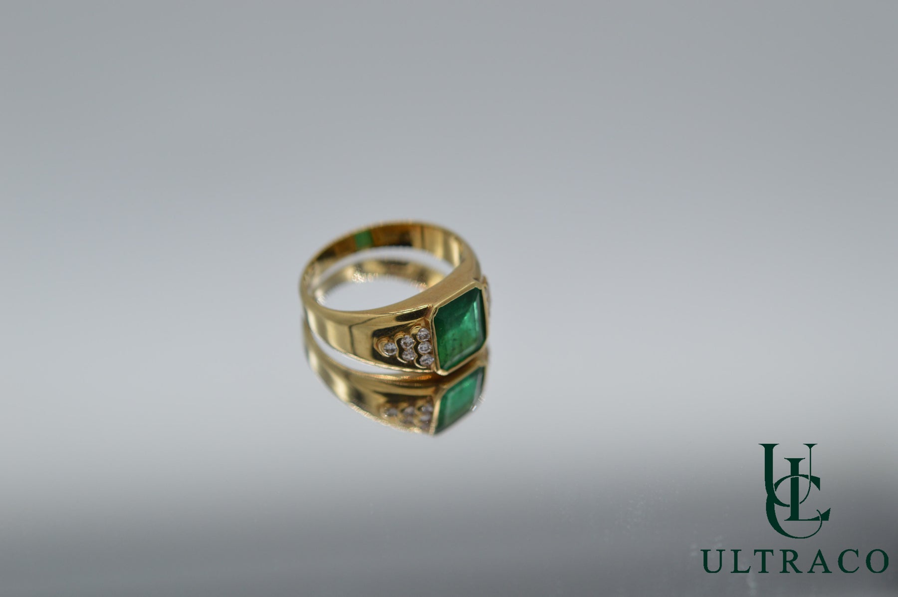 Emerald & Diamonds In 18K Yellow Gold Ring