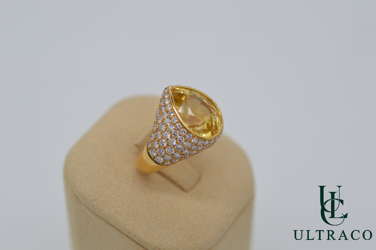 Yellow Sapphire Ceylon & Diamonds In 18K Yellow Gold Ring