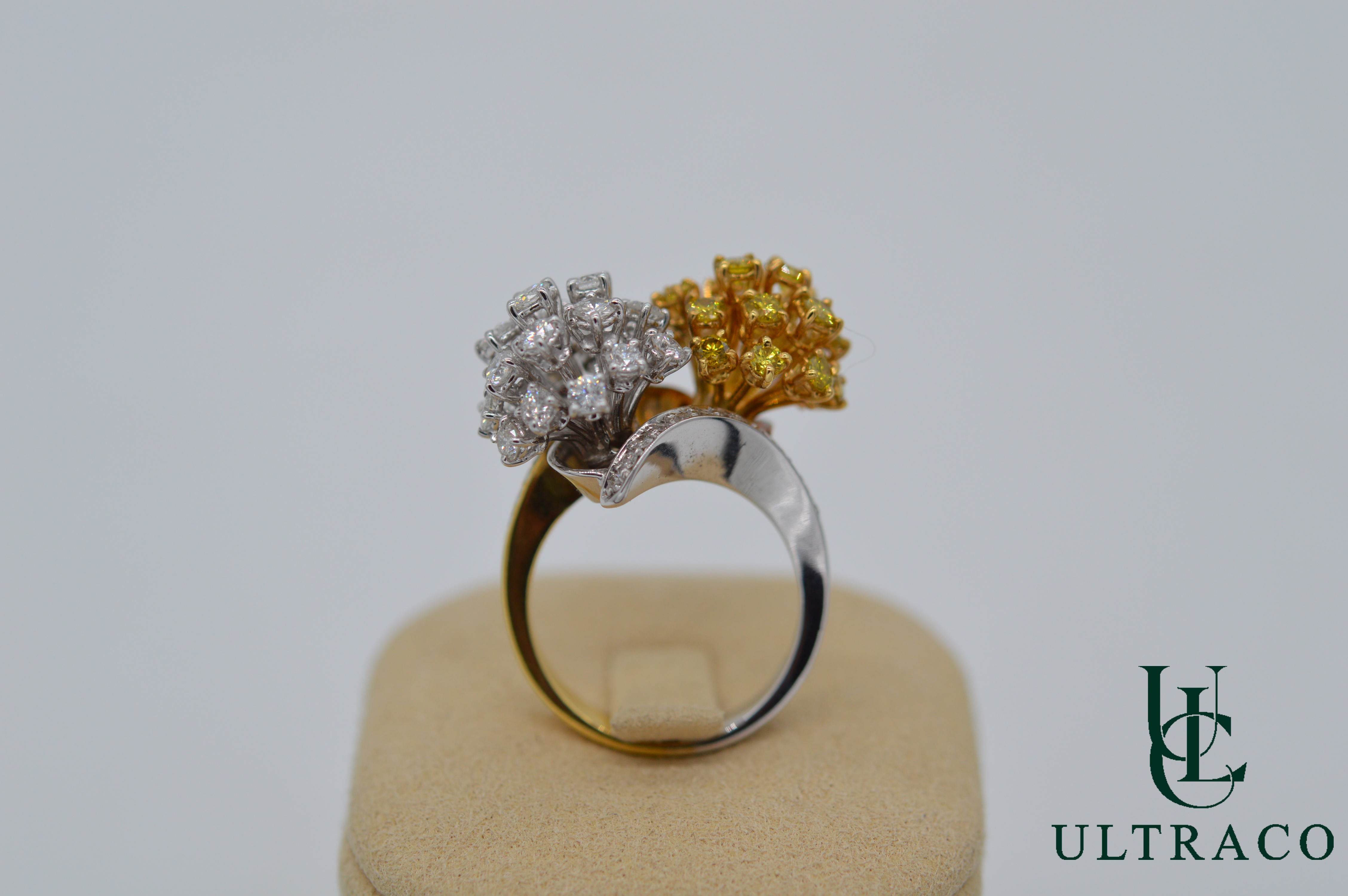 Motif de fleurs en mouvement avec diamants blancs et jaunes dans une bague en or 18 carats