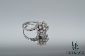 Diamond Moving Flower Patern In 18K White Gold Ring