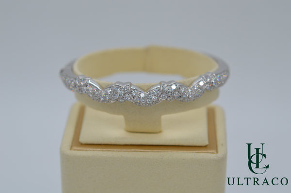 Diamond Bangle in 18K White Gold