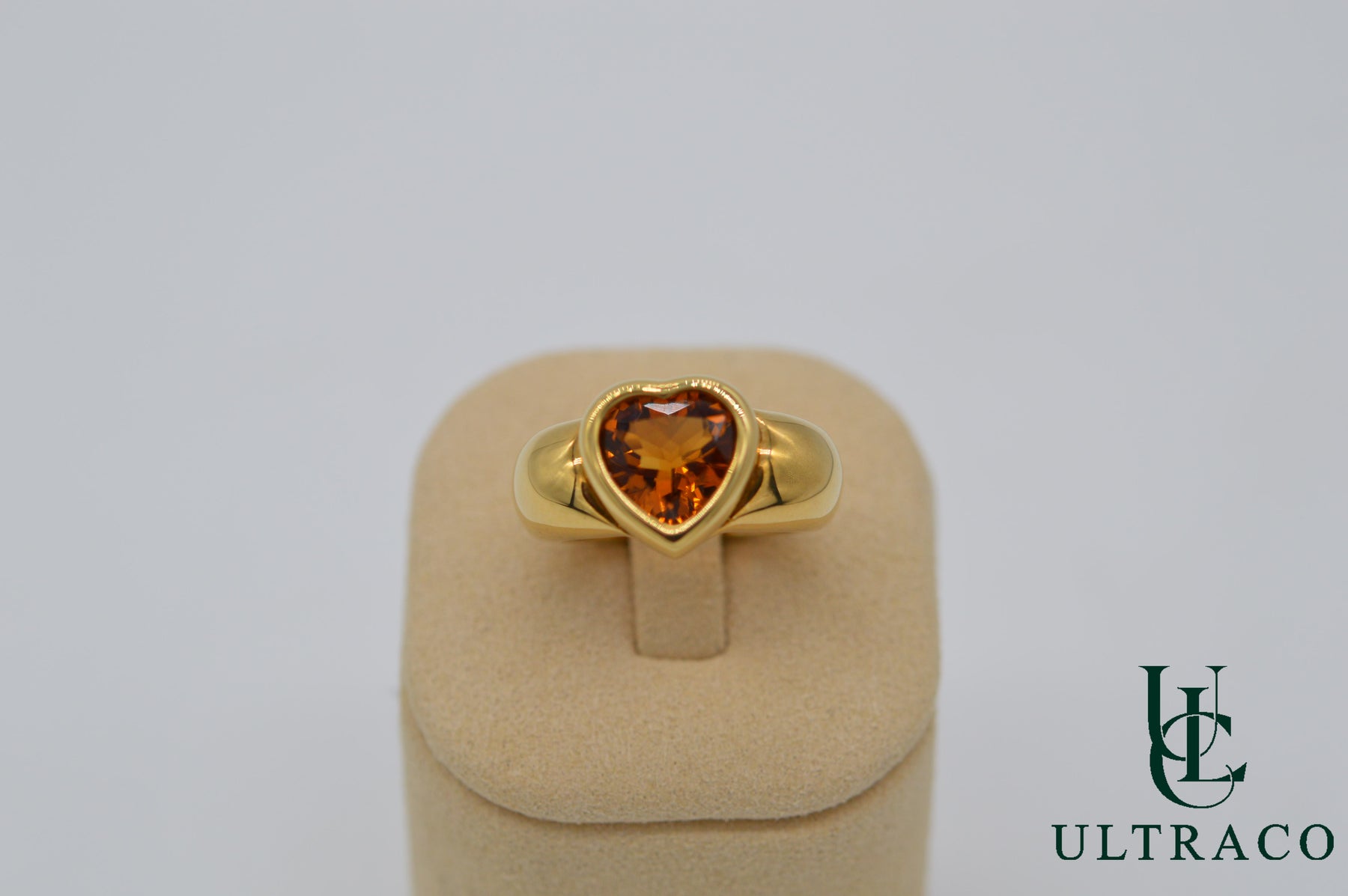 Piaget Heart Citrine 18K Yellow Gold Ring