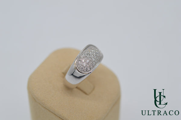 Diamonds Set In 18k White Gold Ring