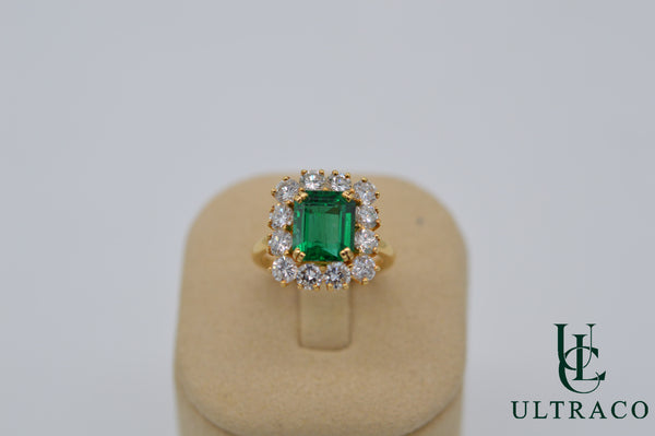 Zambian Emerald With Diamond Set In 18K Yellow Gold